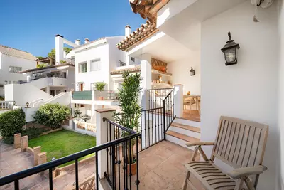 Middle Floor Apartment in Nueva Andalucía