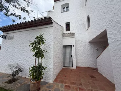 Ground Floor Apartment in El Paraiso