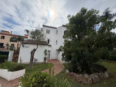Ground Floor Apartment in El Paraiso
