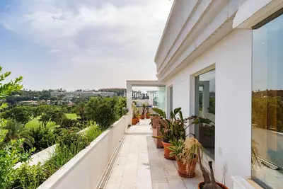 Penthouse in Nueva Andalucía