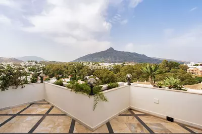 Penthouse in Nueva Andalucía