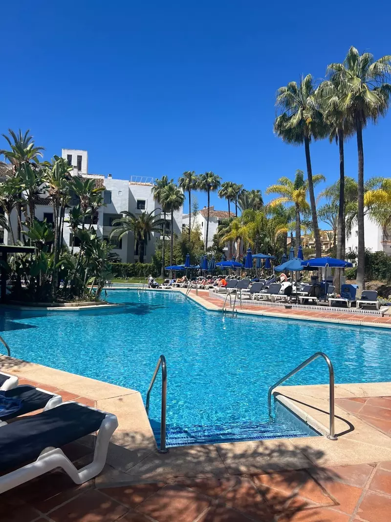 Middle Floor Apartment in Elviria