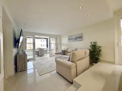 Middle Floor Apartment in Elviria