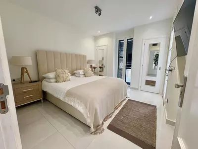 Middle Floor Apartment in Elviria