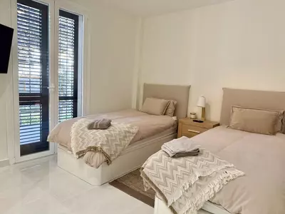 Middle Floor Apartment in Elviria