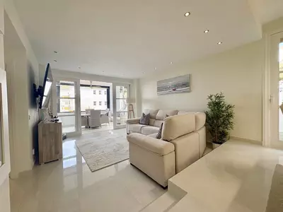 Middle Floor Apartment in Elviria
