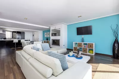 Top Floor Apartment in Puerto Banús