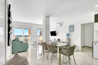 Middle Floor Apartment in Marbella