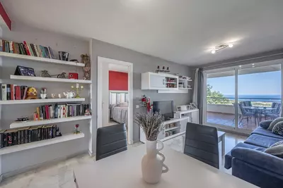 Middle Floor Apartment in Casares Playa