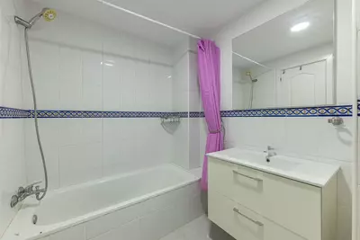 Middle Floor Apartment in Casares Playa