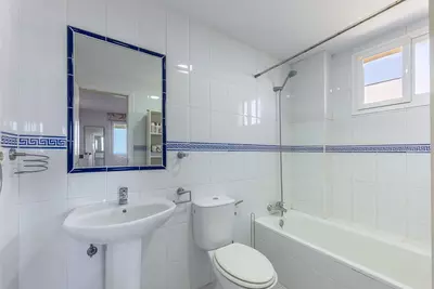 Middle Floor Apartment in Casares Playa