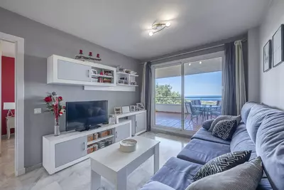 Middle Floor Apartment in Casares Playa