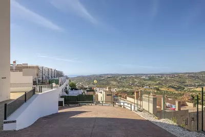 Middle Floor Apartment in Casares Playa