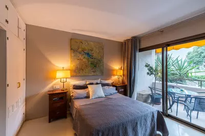 Middle Floor Apartment in Estepona