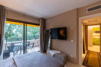 Middle Floor Apartment in Estepona