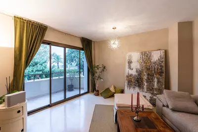 Middle Floor Apartment in Estepona