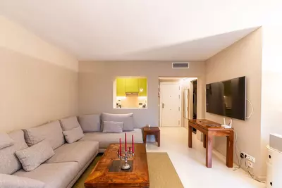 Middle Floor Apartment in Estepona