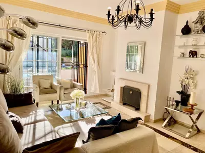 Middle Floor Apartment in Nueva Andalucía