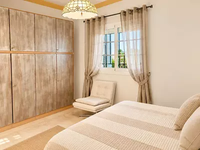 Middle Floor Apartment in Nueva Andalucía