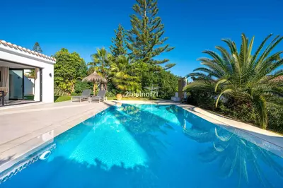Detached Villa in Elviria
