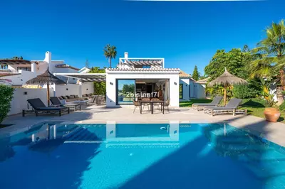 Detached Villa in Elviria