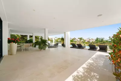 Detached Villa in Nueva Andalucía