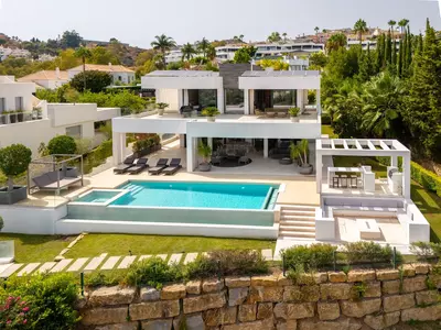 Detached Villa in Nueva Andalucía