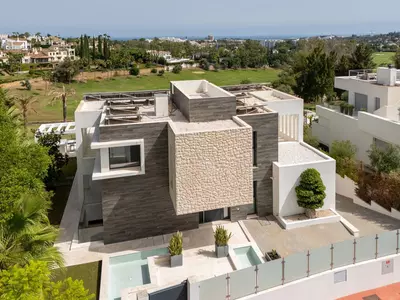 Detached Villa in Nueva Andalucía
