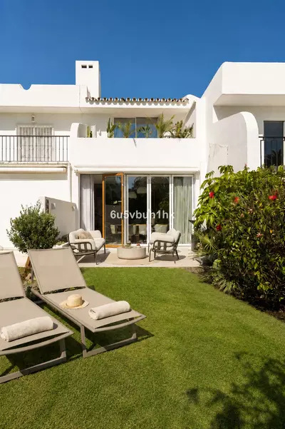 Townhouse in Nueva Andalucía