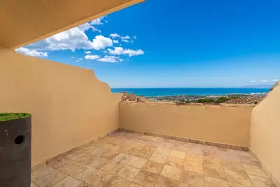 Penthouse Duplex in Nueva Andalucía