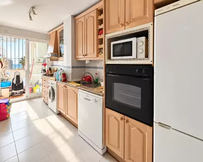 Middle Floor Apartment in Marbella