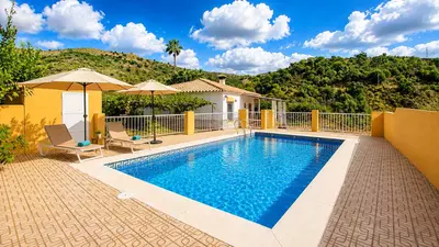 Finca - Cortijo in Estepona