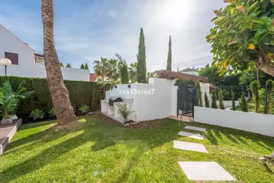 Ground Floor Apartment in Nueva Andalucía