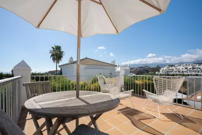 Detached Villa in Selwo