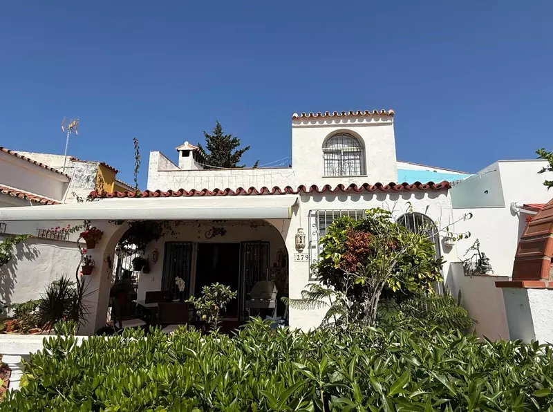 Semi-Detached House in Manilva