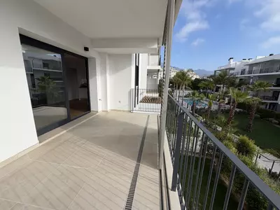 Middle Floor Apartment in Estepona
