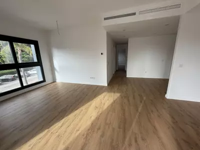 Middle Floor Apartment in Estepona
