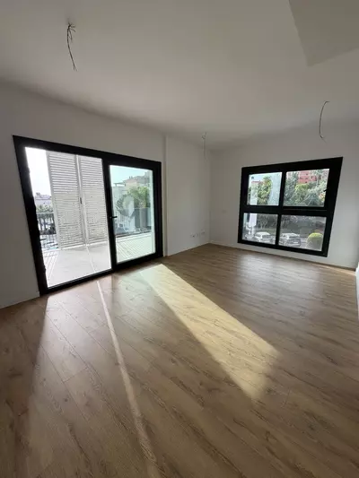 Middle Floor Apartment in Estepona