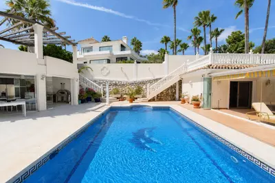 Detached Villa in Elviria