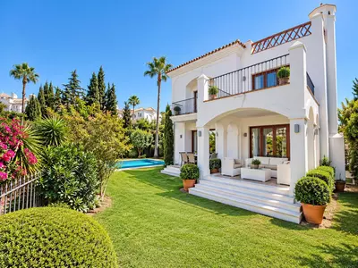 Detached Villa in Selwo
