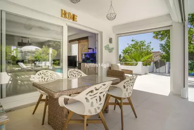 Detached Villa in Nueva Andalucía