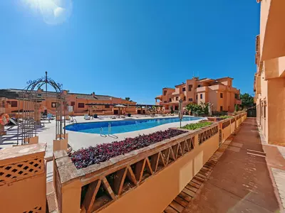 Middle Floor Apartment in Benahavís