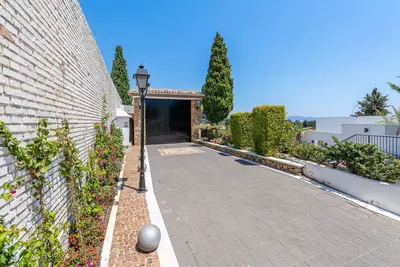 Townhouse in Nueva Andalucía