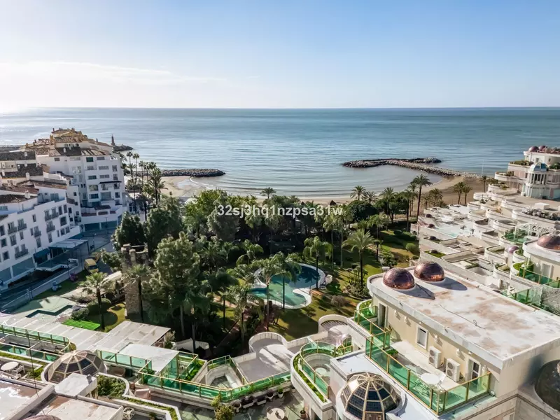 Middle Floor Apartment in Marbella