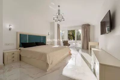 Middle Floor Apartment in Marbella