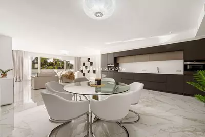 Middle Floor Apartment in Marbella