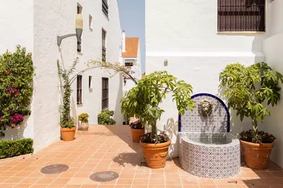 Middle Floor Apartment in Nueva Andalucía