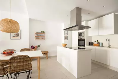 Middle Floor Apartment in Nueva Andalucía