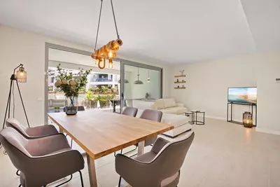 Middle Floor Apartment in Selwo