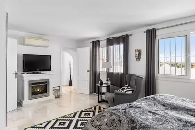 Townhouse in Nueva Andalucía